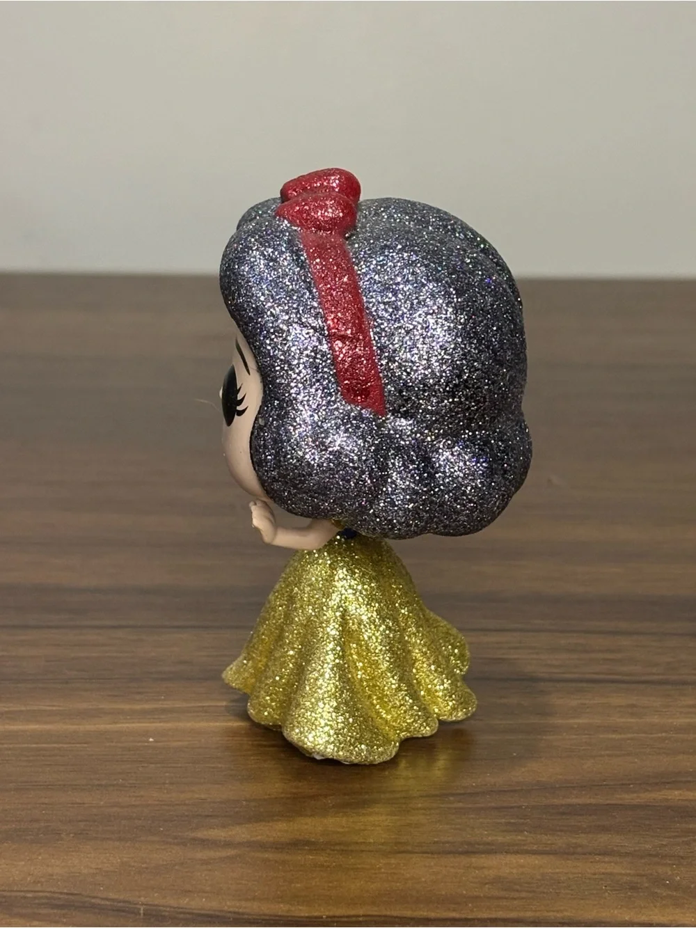 Funko Pop! Disney’s Snow White #350 Diamond Collection Hot Topic Glitter